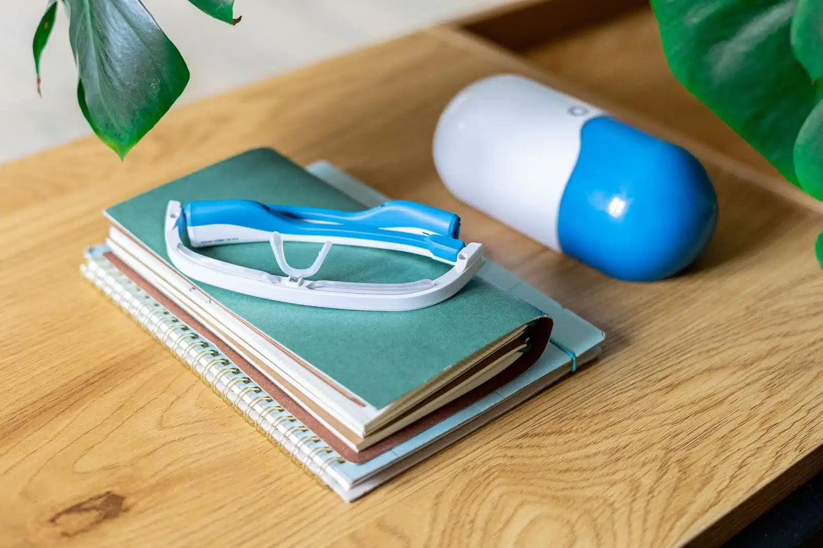 The Best Light Therapy Glasses for You: A Buyer’s Guide