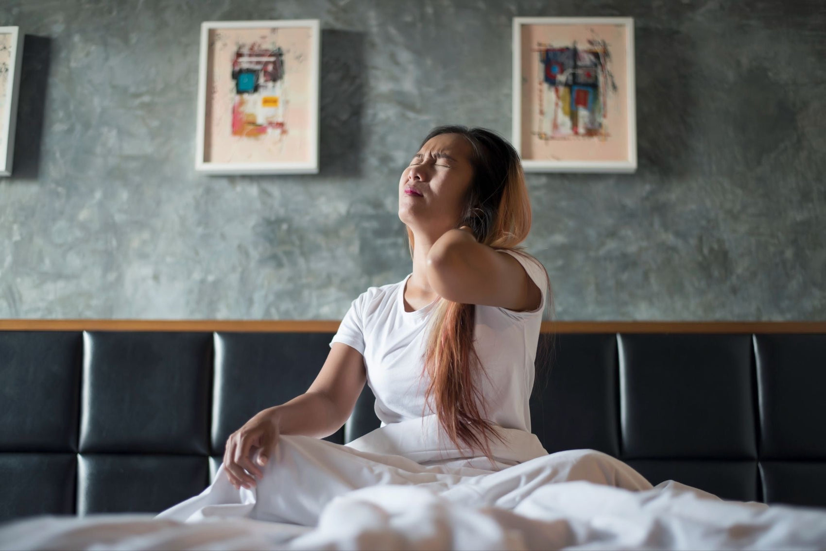 woman with neck pain